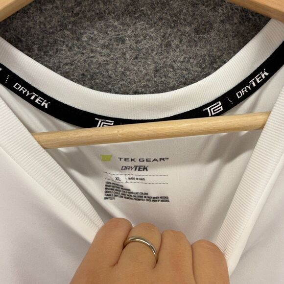 Tek Gear T-Shirt Men XL White Crew Neck Short Sleeve Dry Tek Regular Solid - Picture 3 of 6